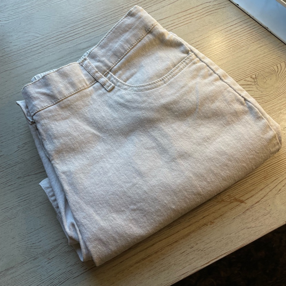 Blair Size 18P White Capris w/ Elastic Waistband